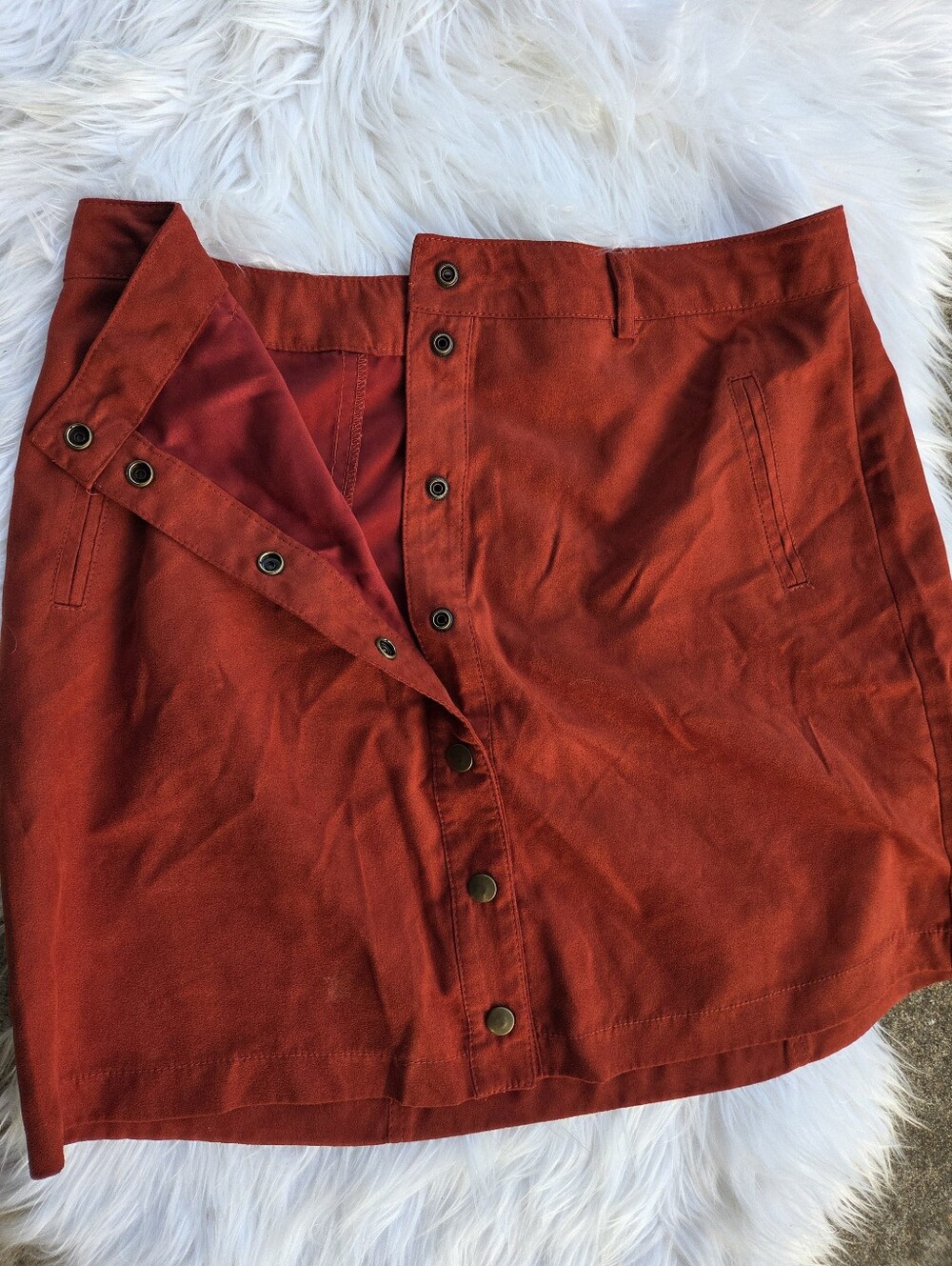 Forever 21 - Red Rust/Button Front Mini Skirt - Size Large - Picture 6 of 12